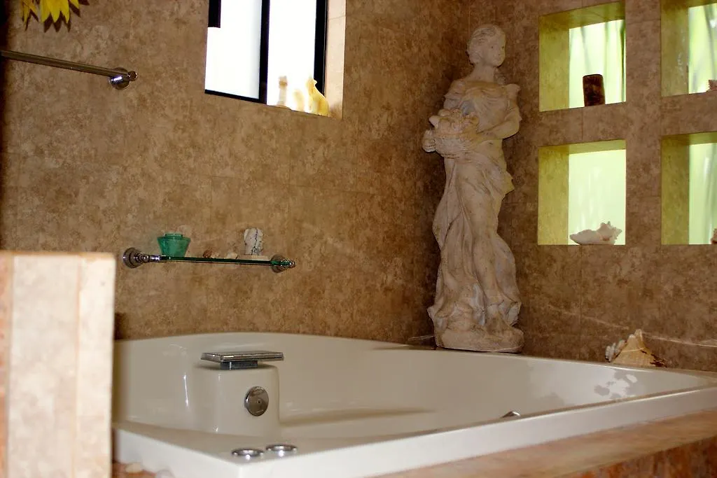 *** Alojamento de Acomodação e Pequeno-almoço B&B Villa Hibiscus Playa del Carmen México